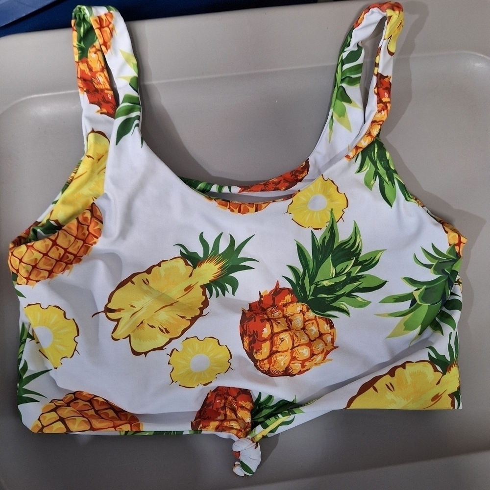 ZAFUL Bikini Top Size 8 Pineapple Print